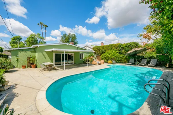 $999,000 | 6902 Andasol Avenue, Van Nuys, CA 91406