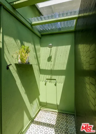 $999,000 | 6902 Andasol Avenue, Van Nuys, CA 91406