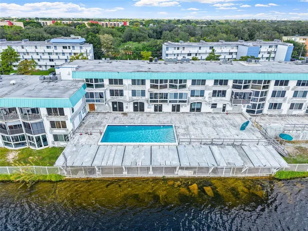 $155,000 | 1170 Northeast 191st Street, Unit 35, Miami, FL 33179