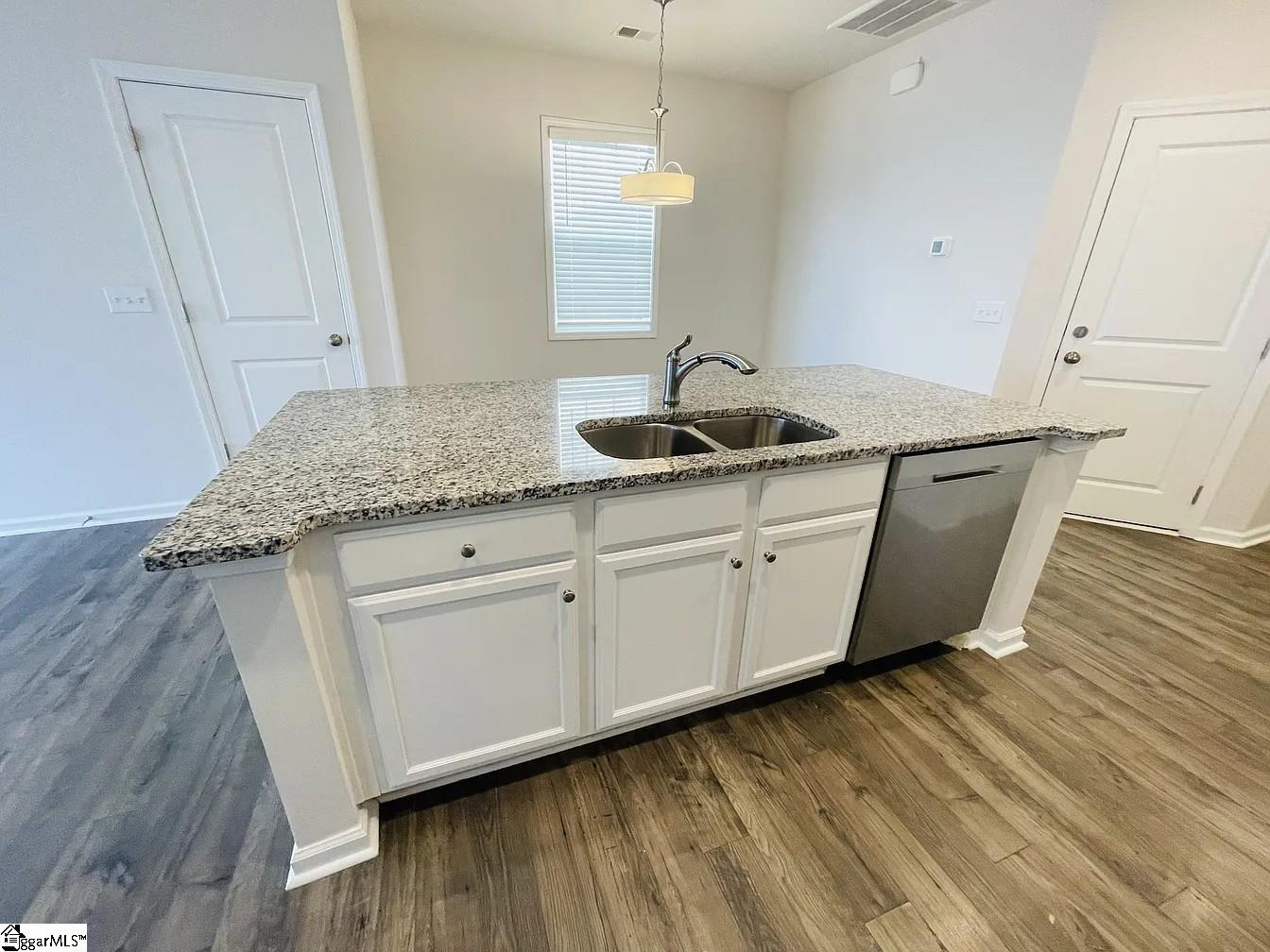 404 Laurel Pk Drive Greenville, SC 29607 - Photo 12 of 32