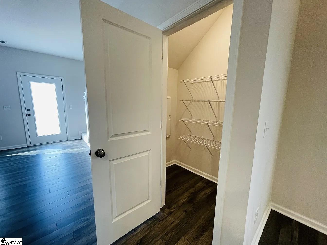 404 Laurel Pk Drive Greenville, SC 29607 - Photo 6 of 32