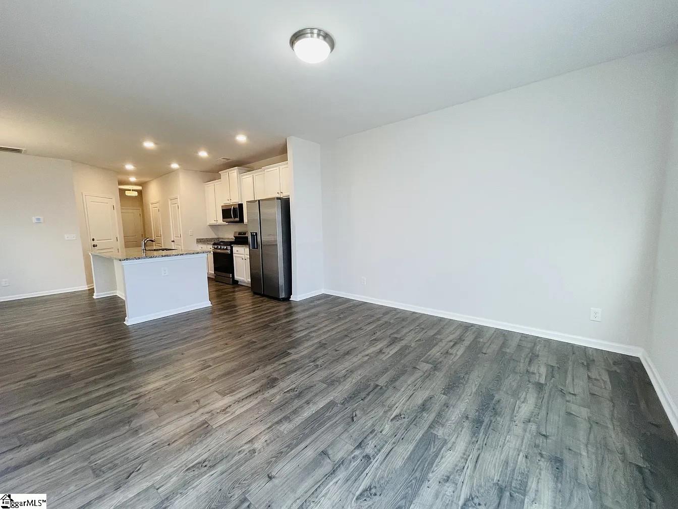 404 Laurel Pk Drive Greenville, SC 29607 - Photo 8 of 32