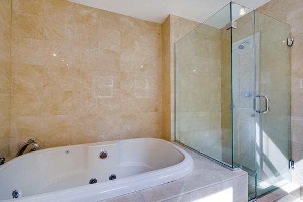 787 Bay Road Sharon, MA 02067 - Photo 6 of 17 Gallery Image 6
