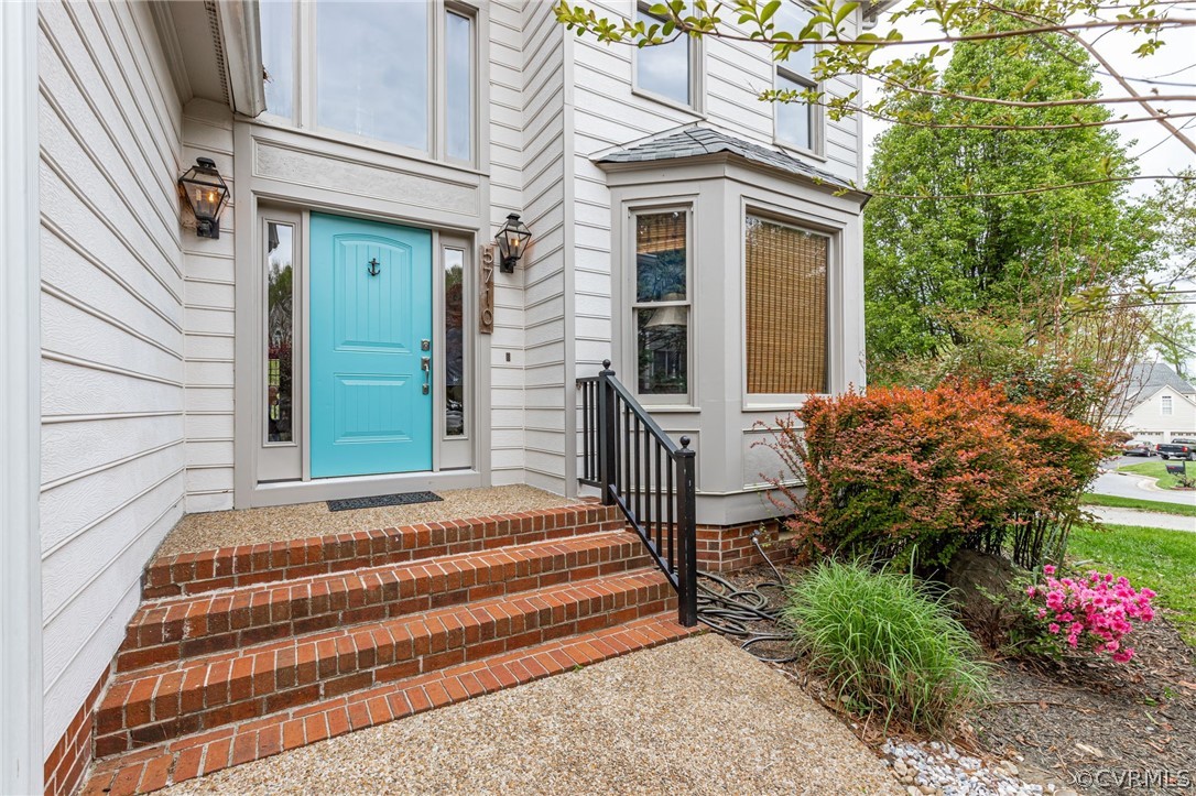 5710 Harbour Ridge Road Midlothian, VA 23112 - Photo 2 of 34 Gallery Image 2
