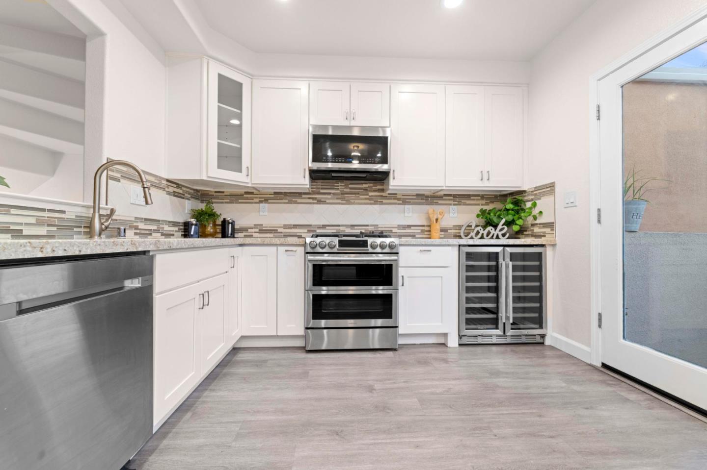 126 Pacchetti Way Mountain View, CA 94040 - Photo 13 of 39