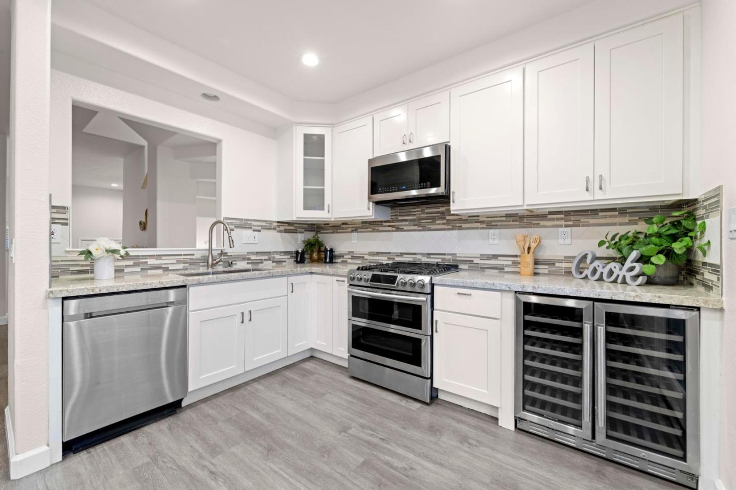 126 Pacchetti Way Mountain View, CA 94040 - Photo 14 of 39