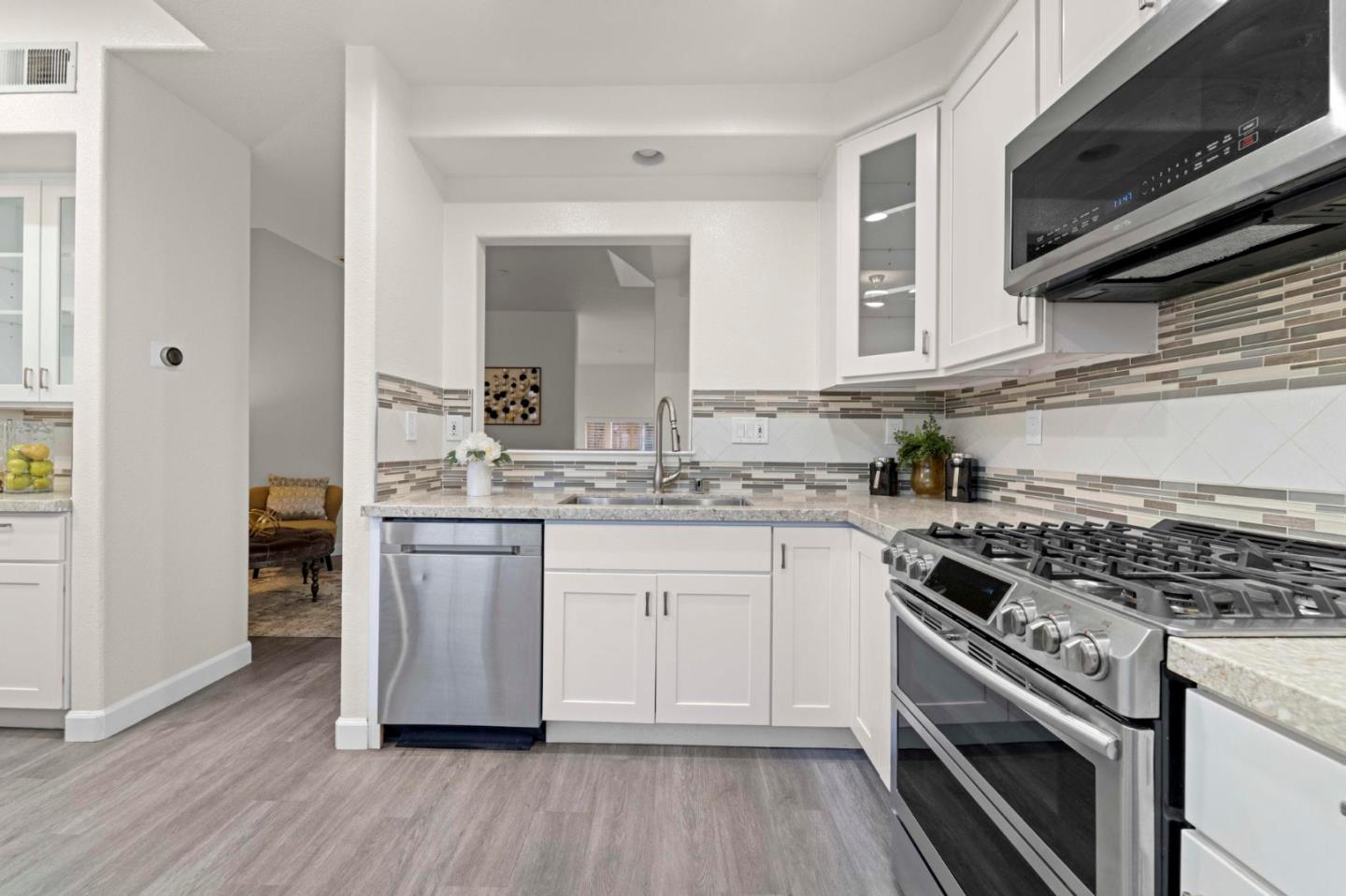 126 Pacchetti Way Mountain View, CA 94040 - Photo 15 of 39