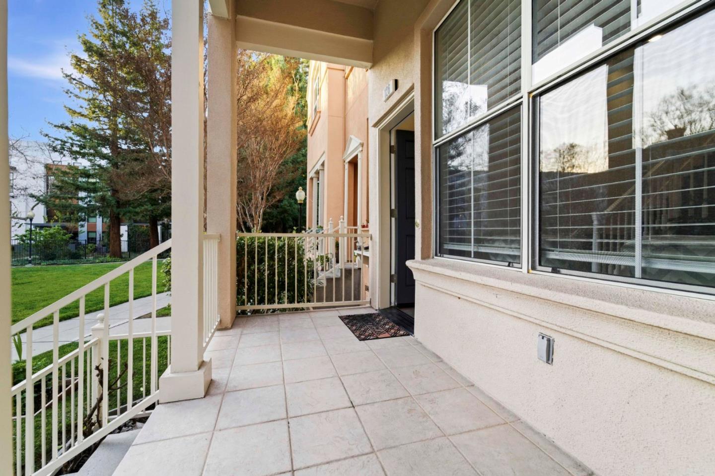 126 Pacchetti Way Mountain View, CA 94040 - Photo 5 of 39