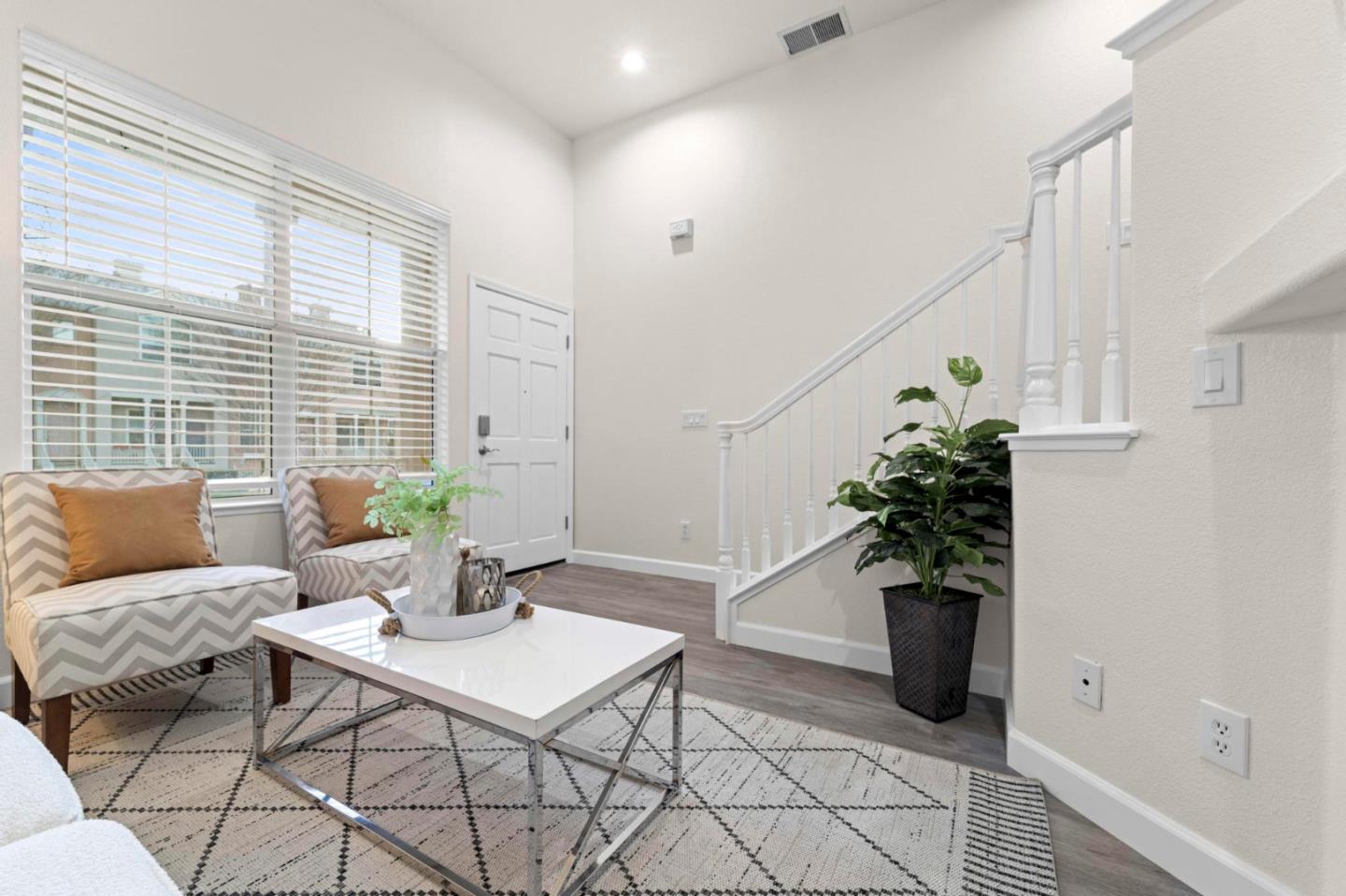 126 Pacchetti Way Mountain View, CA 94040 - Photo 9 of 39