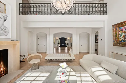 $6,250,000 | 9 Terrace Circle, Armonk, NY 10504