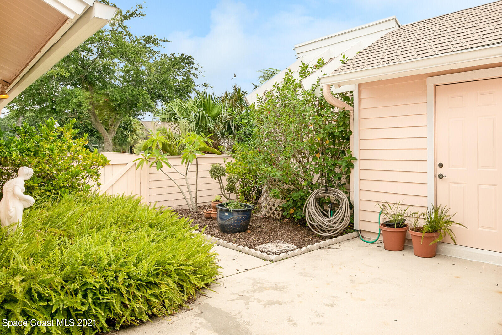806 Ridge Lake Drive Melbourne, FL 32940 - Photo 31 of 43 07_806RidgeLake106_mls