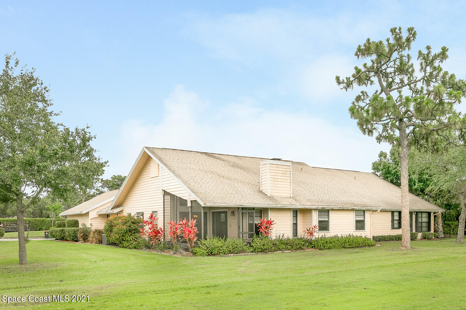806 Ridge Lake Drive Melbourne, FL 32940 - Photo 5 of 43 09_806RidgeLake108_mls