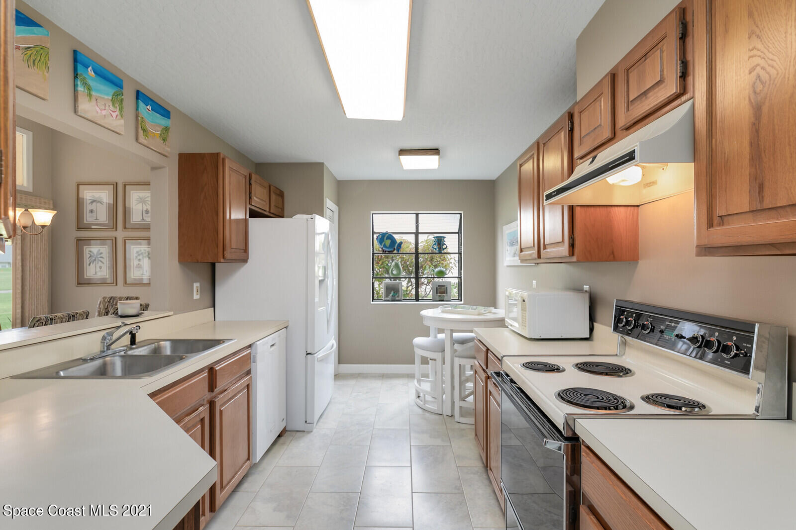 806 Ridge Lake Drive Melbourne, FL 32940 - Photo 6 of 43 24_806RidgeLake212_mls