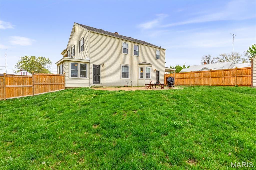 404 Marshall Street Fredericktown, MO 63645 - Photo 6 of 44