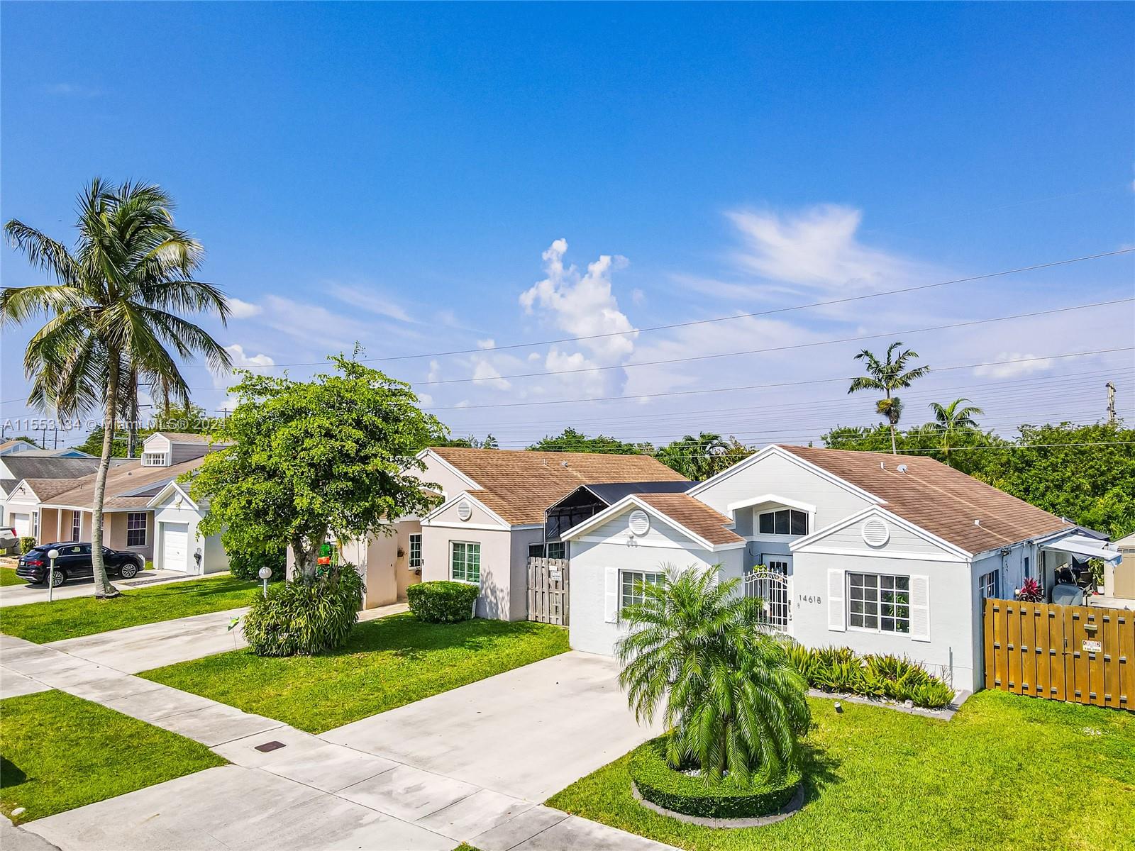 14618 Southwest 128th Court Road Miami, FL 33186 - Photo 4 of 38 Gallery Image 4