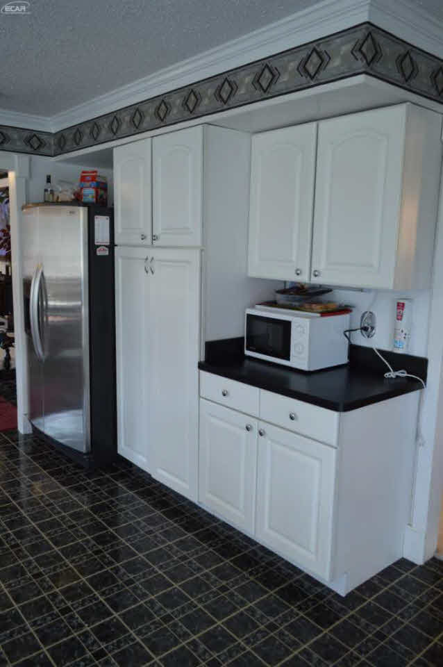 11511 North Holly Road Holly, MI 48442 - Photo 14 of 28 21202950-13.JPG