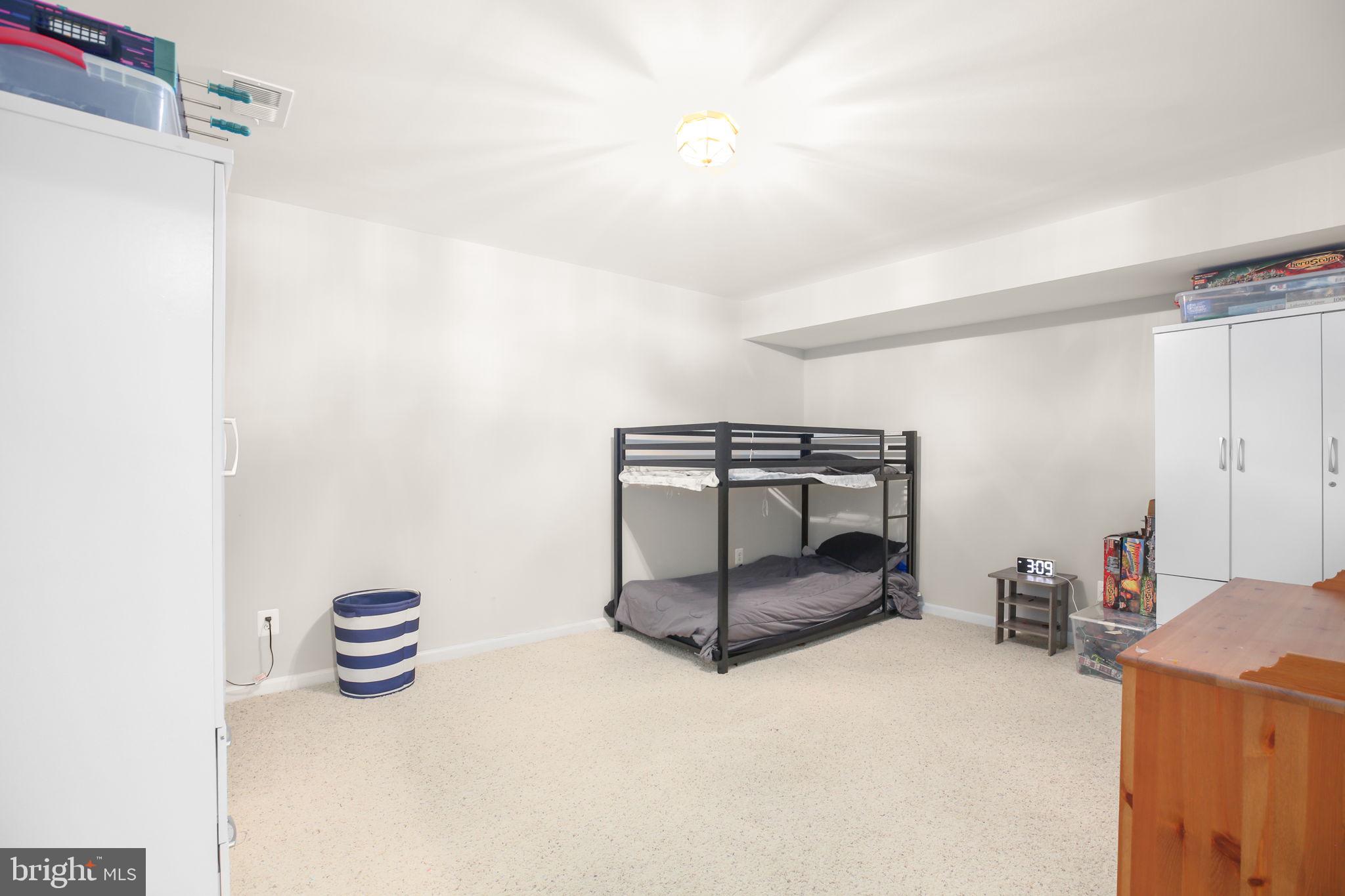 10108 Willow Ridge Lane Spotsylvania, VA 22553 - Photo 59 of 61 a utility room with dryer and washer