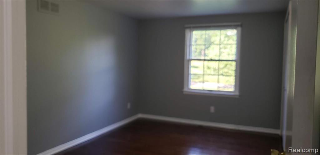 2960 Acorn Road Bloomfield Hills, MI 48302 - Photo 30 of 36