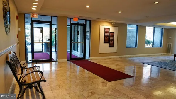 $1,695 | 3100 South Manchester Street, Unit 333, Falls Church, VA 22044