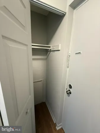 $1,695 | 3100 South Manchester Street, Unit 333, Falls Church, VA 22044