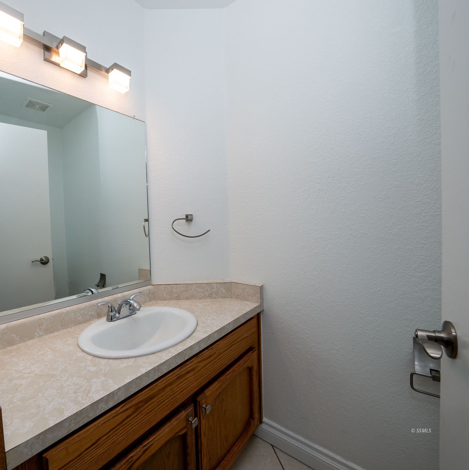 241 East Upjohn Avenue Ridgecrest, CA 93555 - Photo 13 of 28