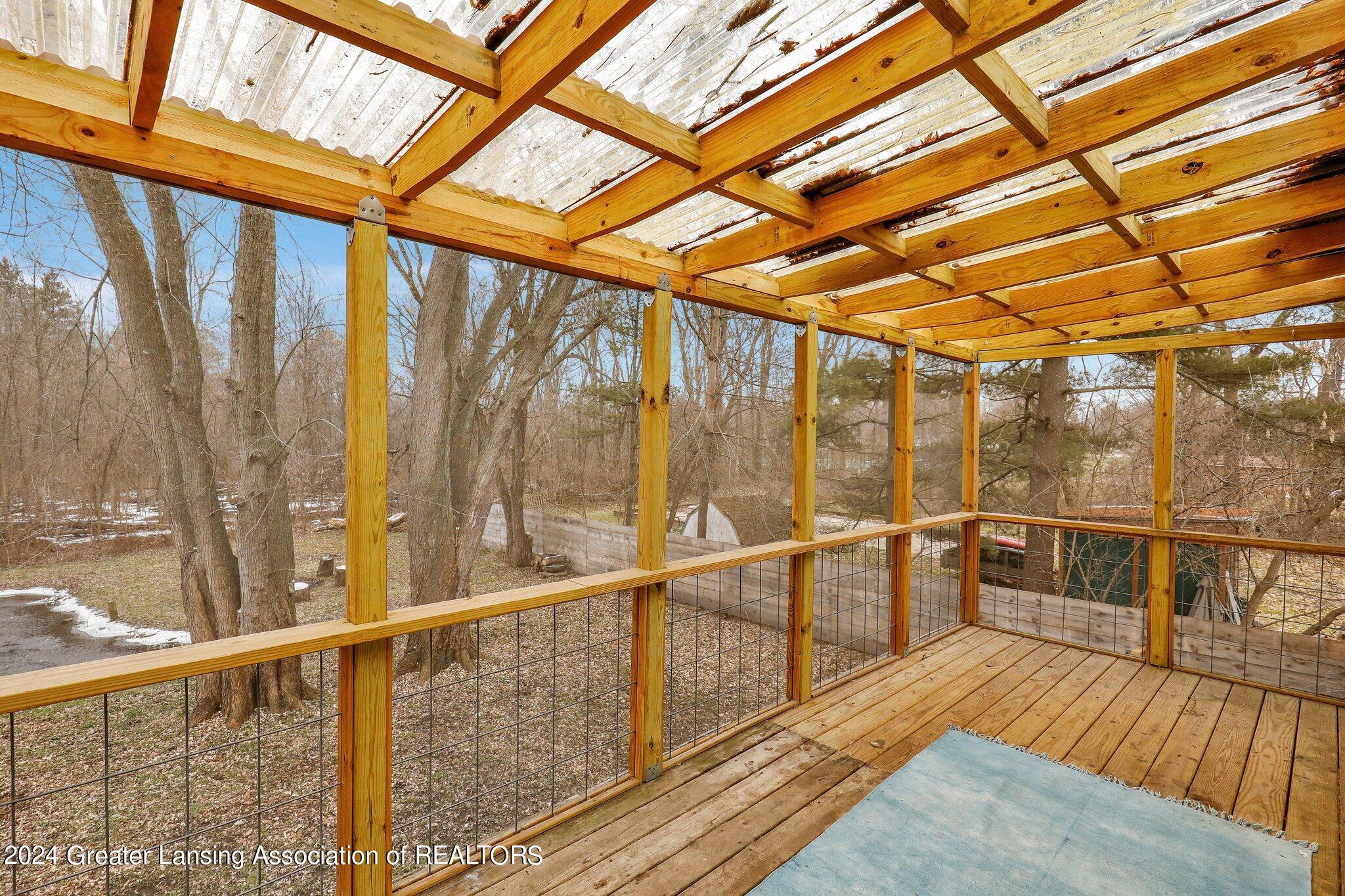 1721 East Lake Lansing Road Haslett, MI 48840 - Photo 24 of 31 25-web-or-mls-Open Ended Media-25