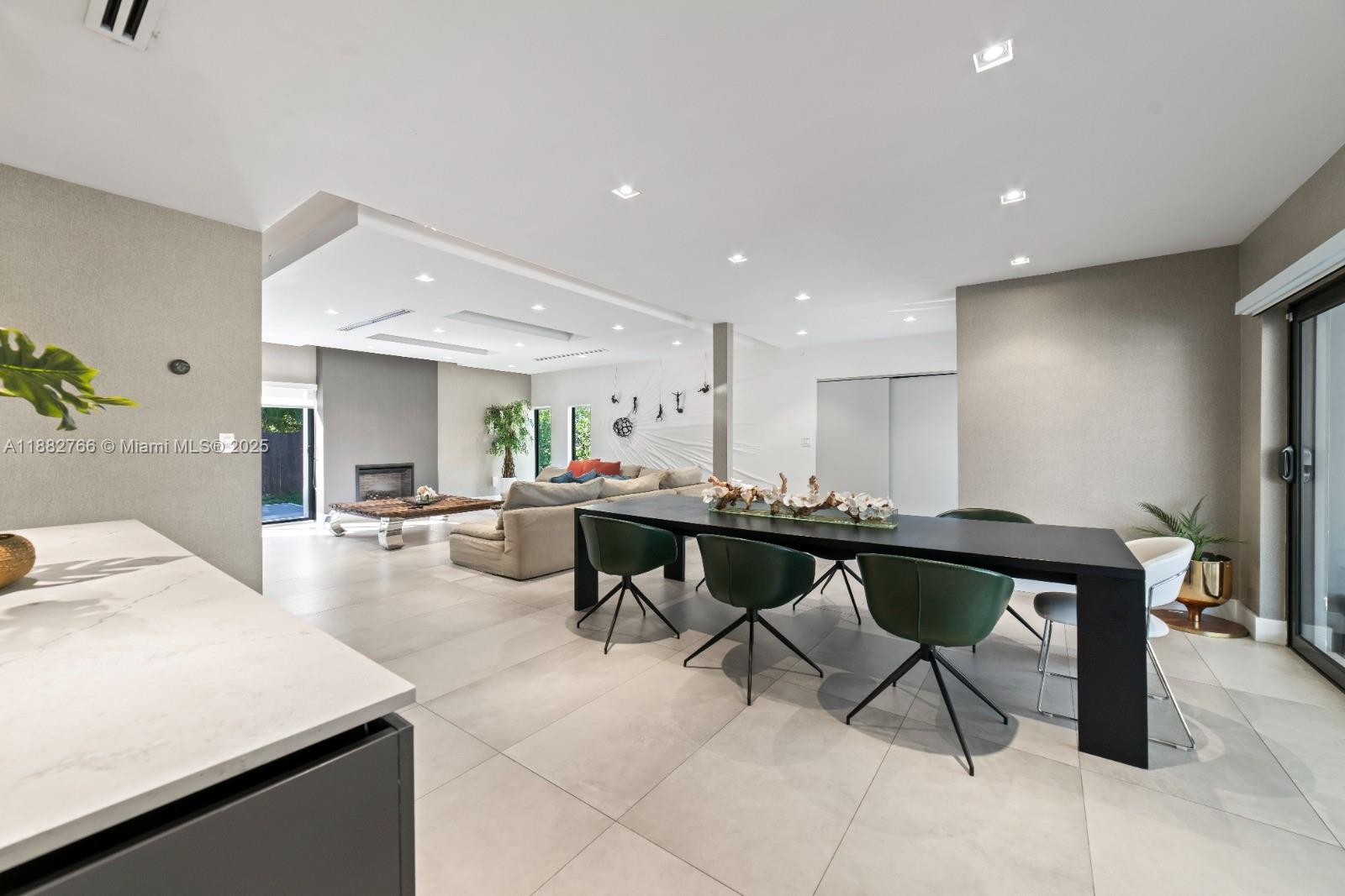 8365 Southwest 185th Terrace Cutler Bay, FL 33157 - Photo 2 of 6