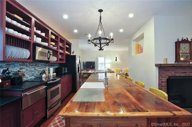 $13,900 | 33 Sentry Hill Road, Roxbury, CT 06783