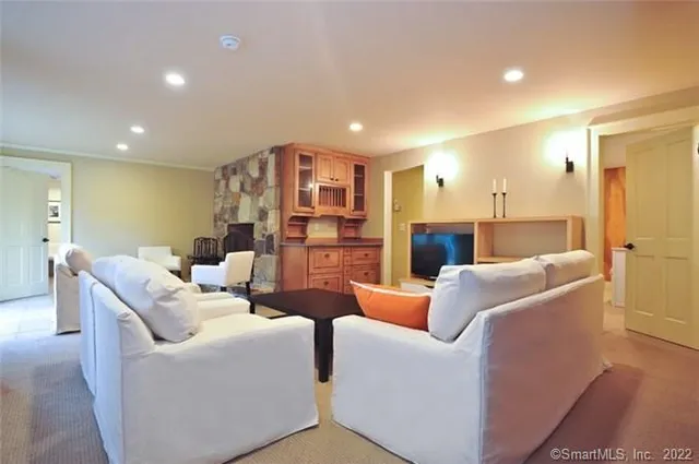 $13,900 | 33 Sentry Hill Road, Roxbury, CT 06783