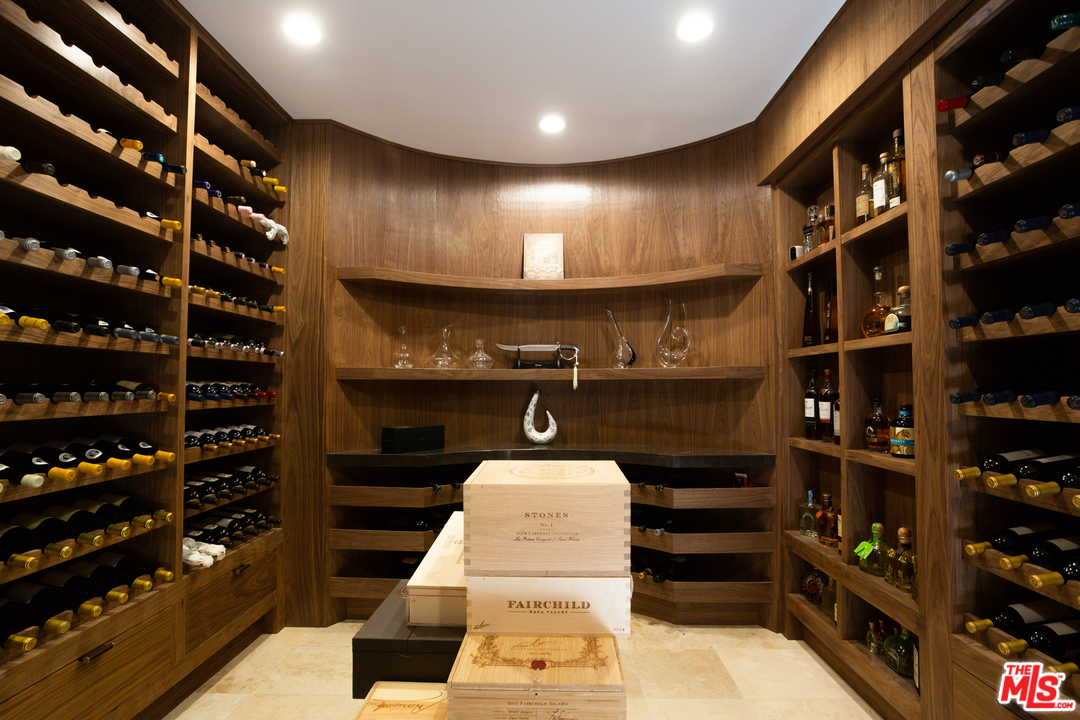 3110 Benedict Canyon Drive Beverly Hills, CA 90210 - Photo 31 of 45