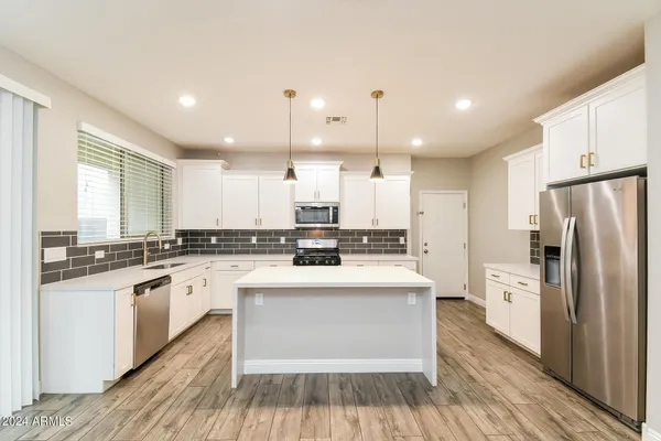 $2,330 | 4860 South Charger, Mesa, AZ 85212