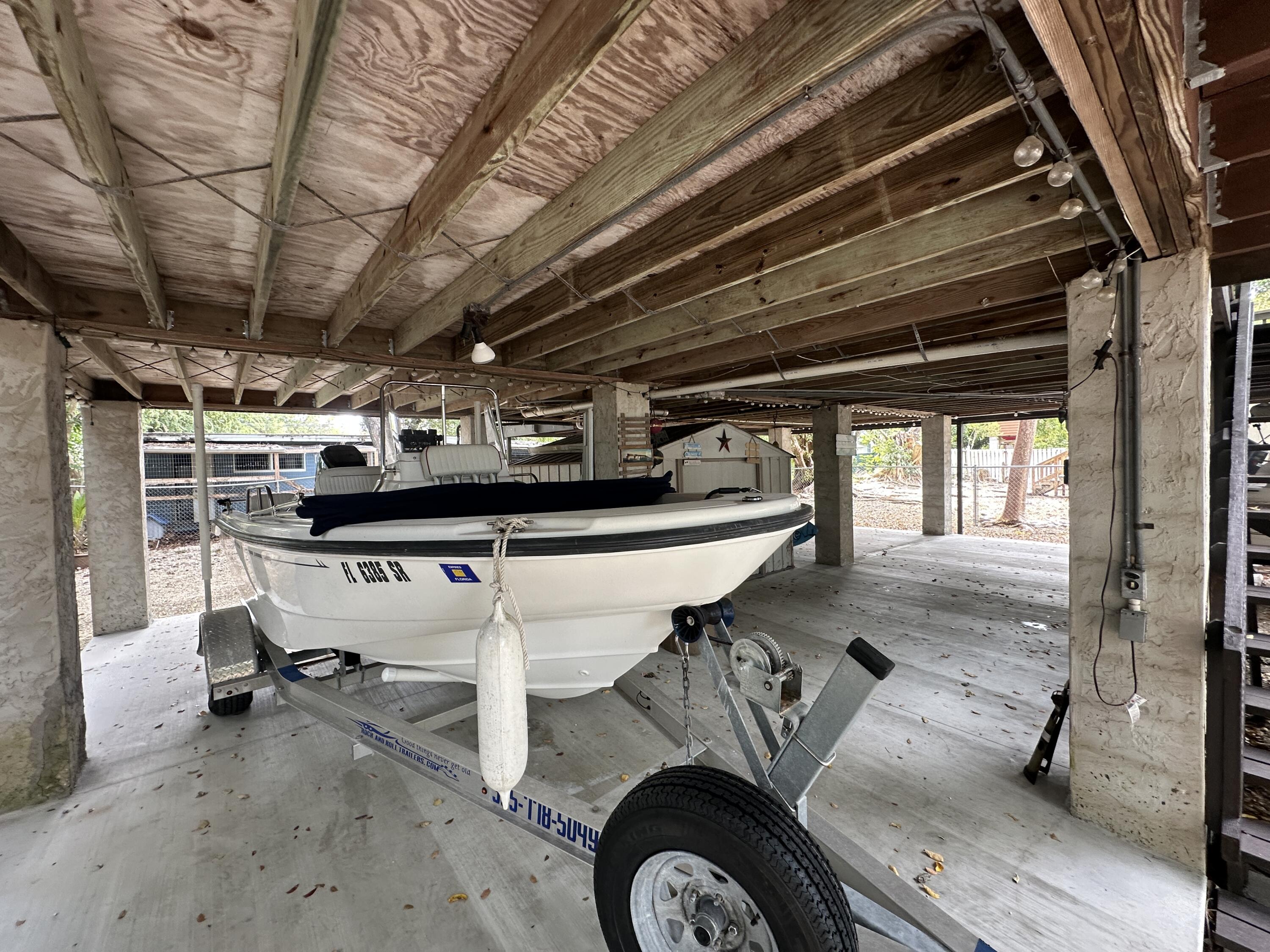 760 Musa Drive Key Largo, FL 33037 - Photo 6 of 20 a view of entryway