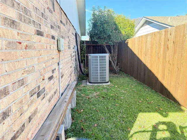 $2,450 | 2104 Poppy Lane, Richardson, TX 75081