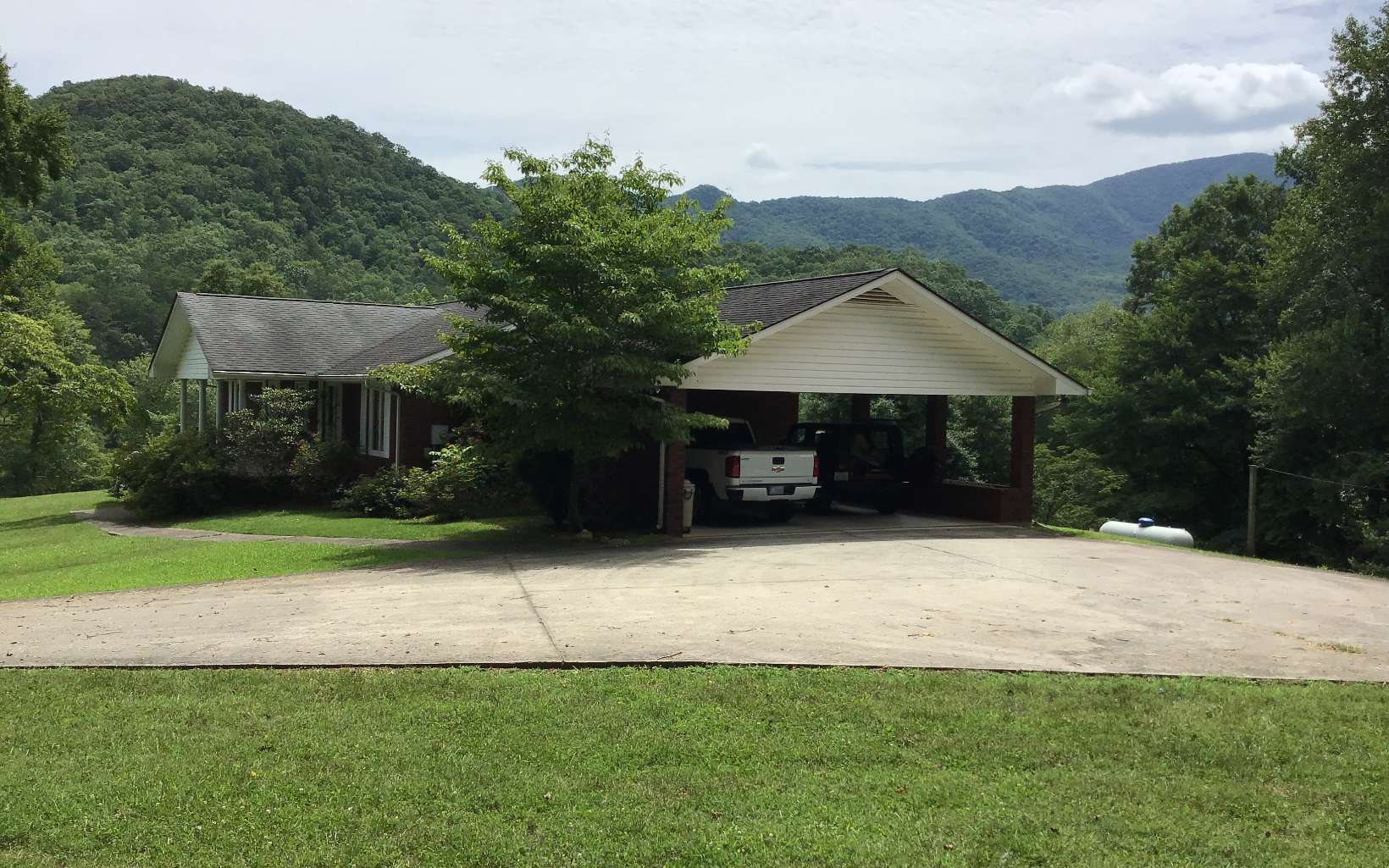 1594 Bethabara Road Hayesville, NC 28904 - Photo 1 of 1 Main View