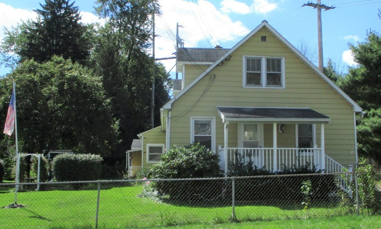 21 Fuller Road Binghamton, NY 13901 - Photo 2 of 31 Gallery Image 2