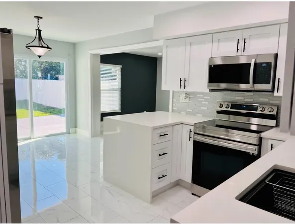 $2,700 | 314 Sunshine Drive, Coconut Creek, FL 33066