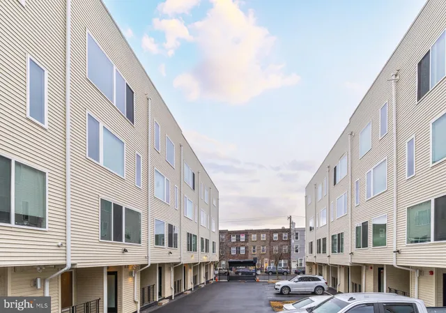 $1,999 | 2610 Braddock Street, Unit 1, Philadelphia, PA 19125