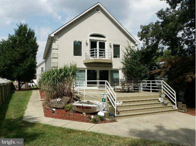 86 Johnson Road Pasadena, MD 21122 - Photo 1 of 30 Exterior (Front)