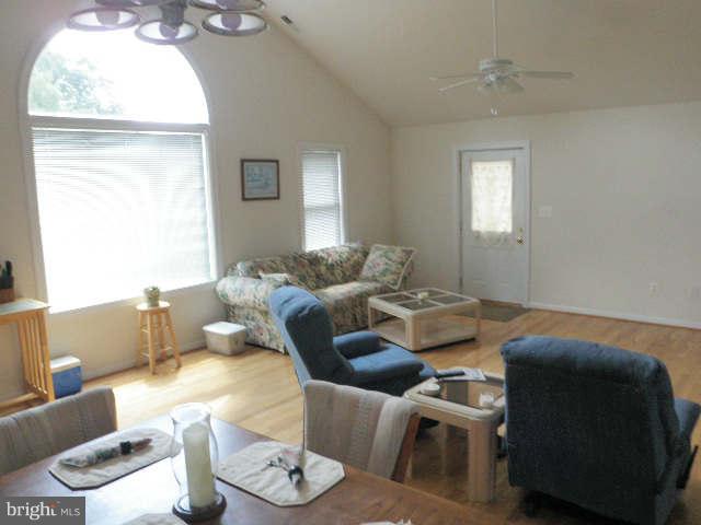 86 Johnson Road Pasadena, MD 21122 - Photo 27 of 30 View OF THE FAMILY ROOM IN THE APARTMENT