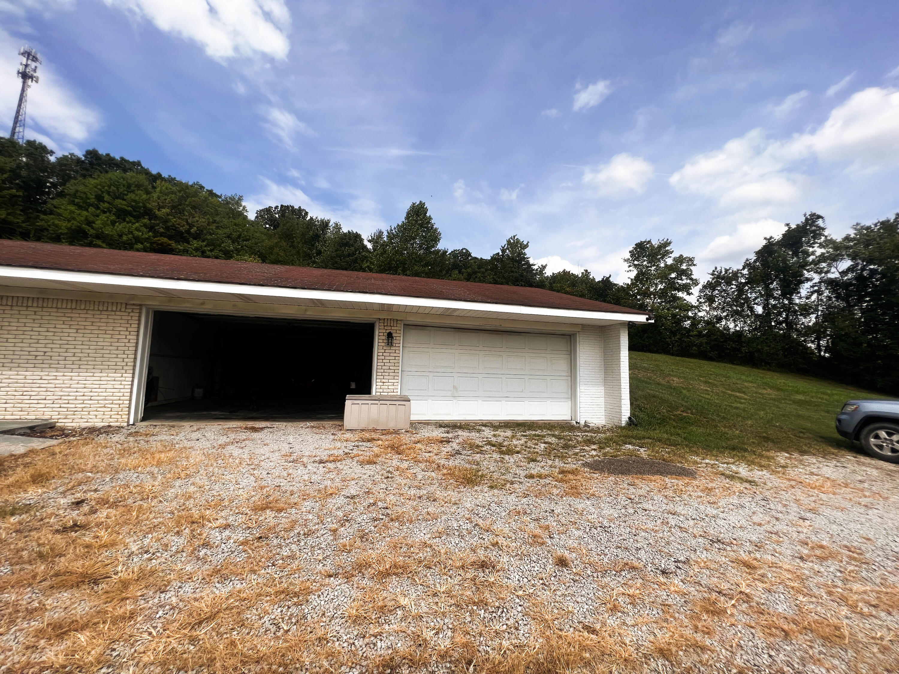 11705 Irvine Road Winchester, KY 40391 - Photo 5 of 26 373459206_112250671978875_43718731511007