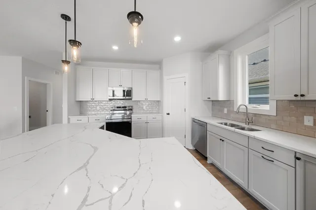 $589,900 | 1832 Ridgepointe Court, Hastings, MN 55033