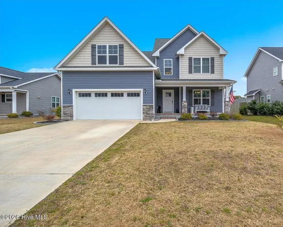 $389,900 | 426 Pebble Shore Drive, Sneads Ferry, NC 28460