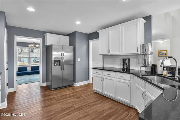 $389,900 | 426 Pebble Shore Drive, Sneads Ferry, NC 28460