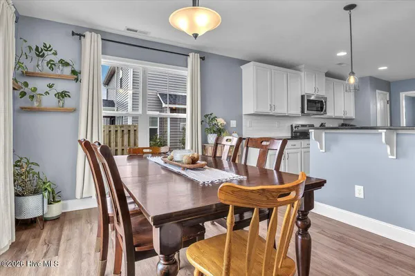 $389,900 | 426 Pebble Shore Drive, Sneads Ferry, NC 28460