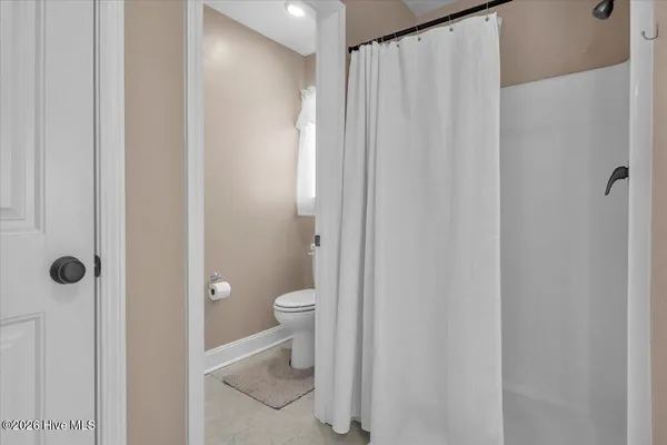 $389,900 | 426 Pebble Shore Drive, Sneads Ferry, NC 28460