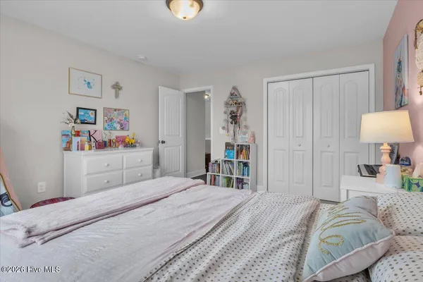 $389,900 | 426 Pebble Shore Drive, Sneads Ferry, NC 28460