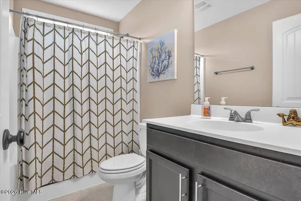 $389,900 | 426 Pebble Shore Drive, Sneads Ferry, NC 28460