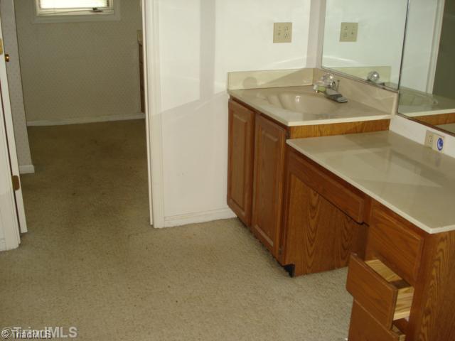 1500 Grogan Road Stoneville, NC 27048 - Photo 6 of 10 Master Bath/Spa.
