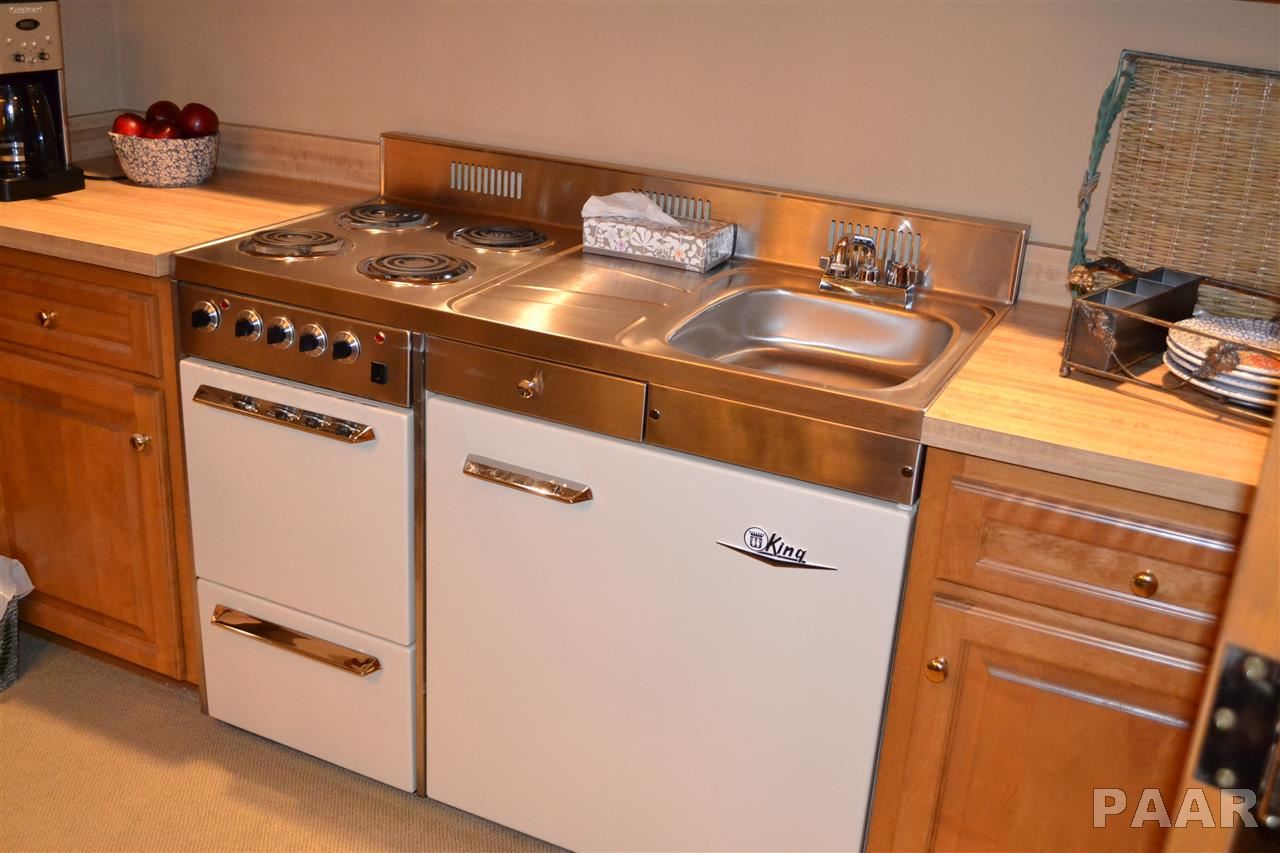 5718 North Prospect Road Peoria, IL 61614 - Photo 25 of 36 Gallery Image 25