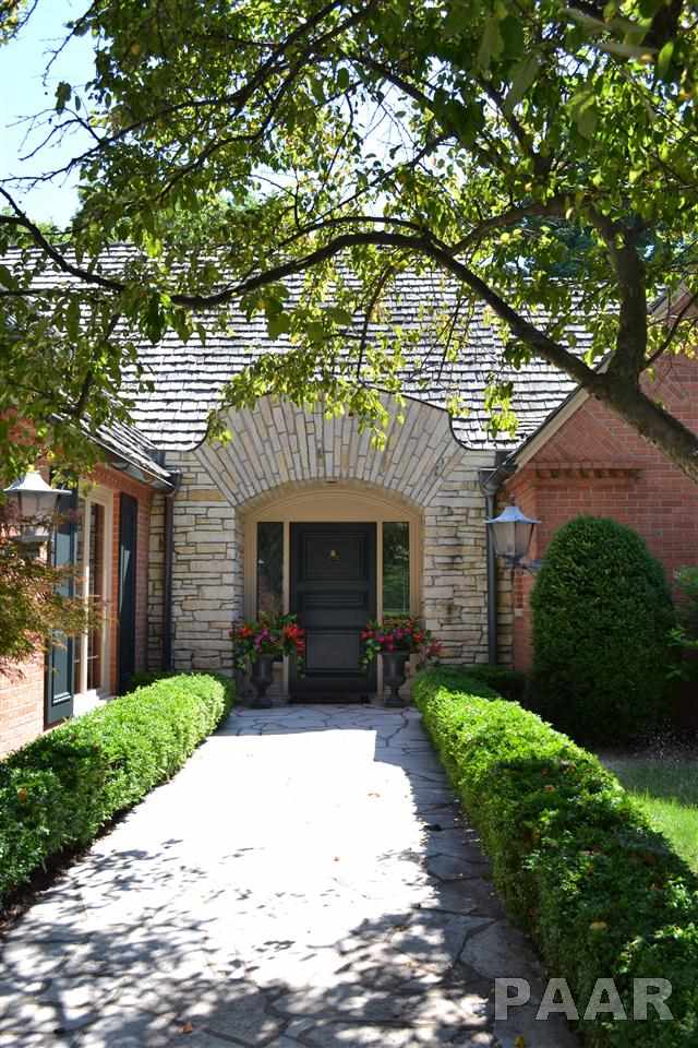 5718 North Prospect Road Peoria, IL 61614 - Photo 3 of 36 Gallery Image 3